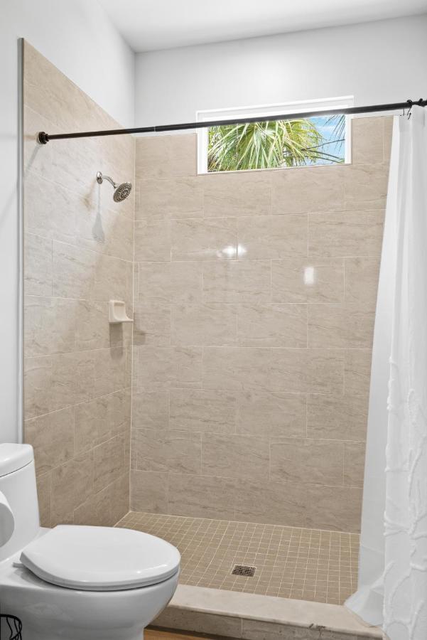 Hibiscus Hideaway Villa Tarpon Springs Exteriör bild