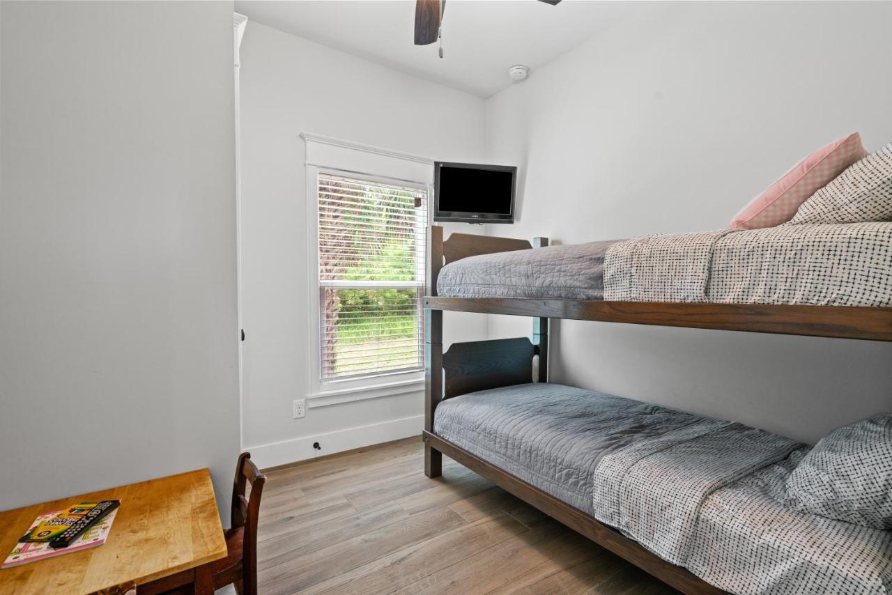 Hibiscus Hideaway Villa Tarpon Springs Exteriör bild